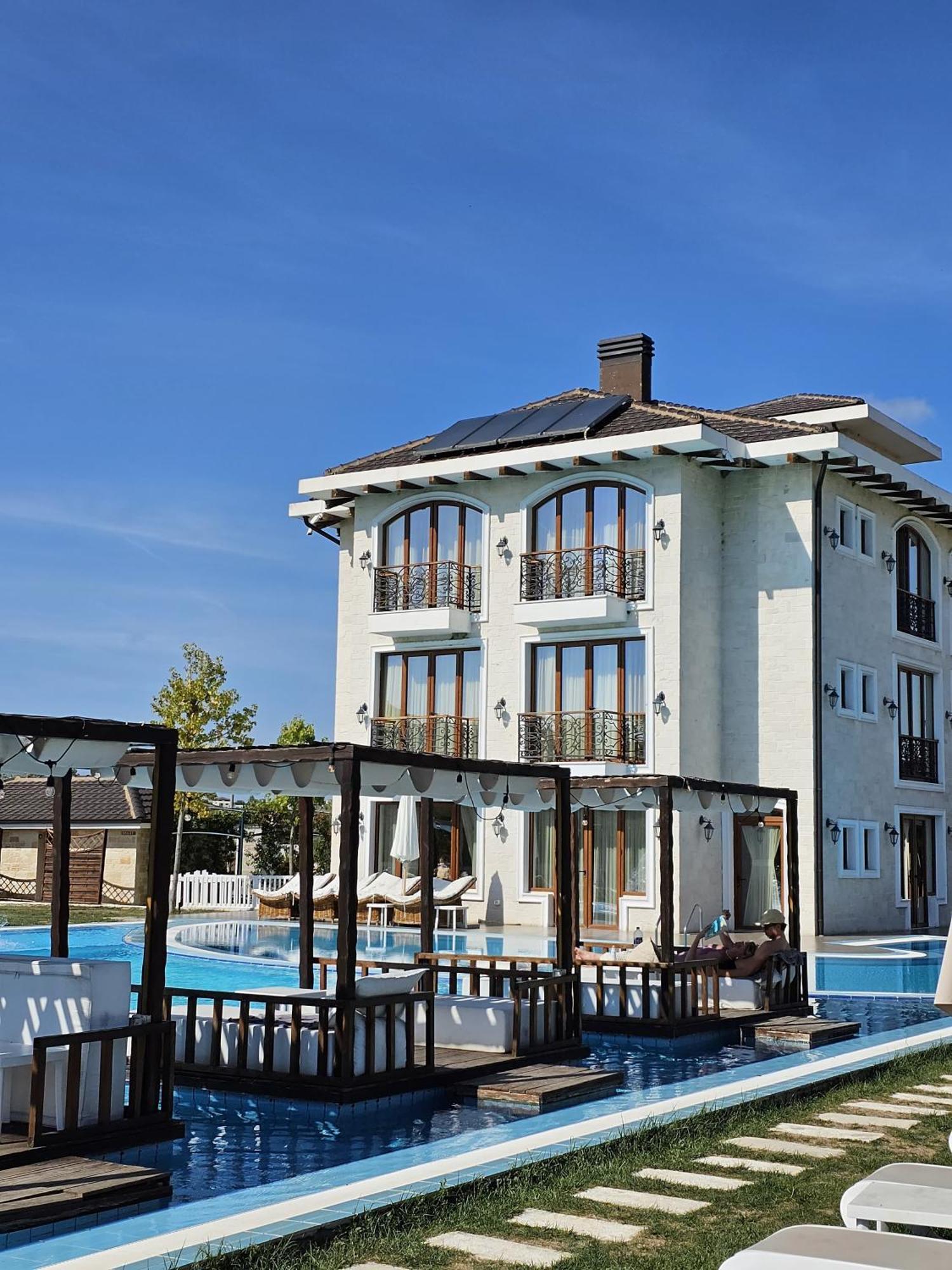 Vinea Resort Durres Exterior photo