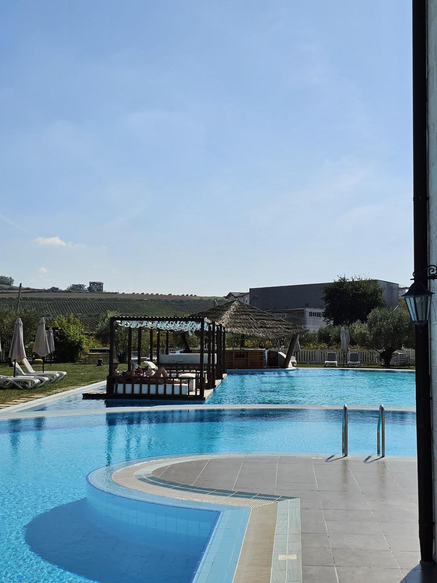 Vinea Resort Durres Exterior photo
